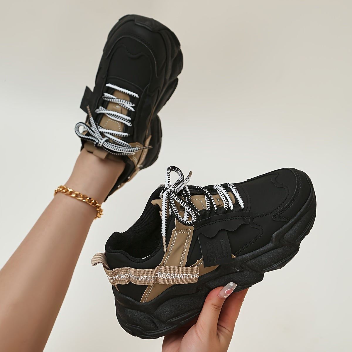 Women's Lace up Breathable Thick Sole Dad Shoes Non slip Chunky Sneakers