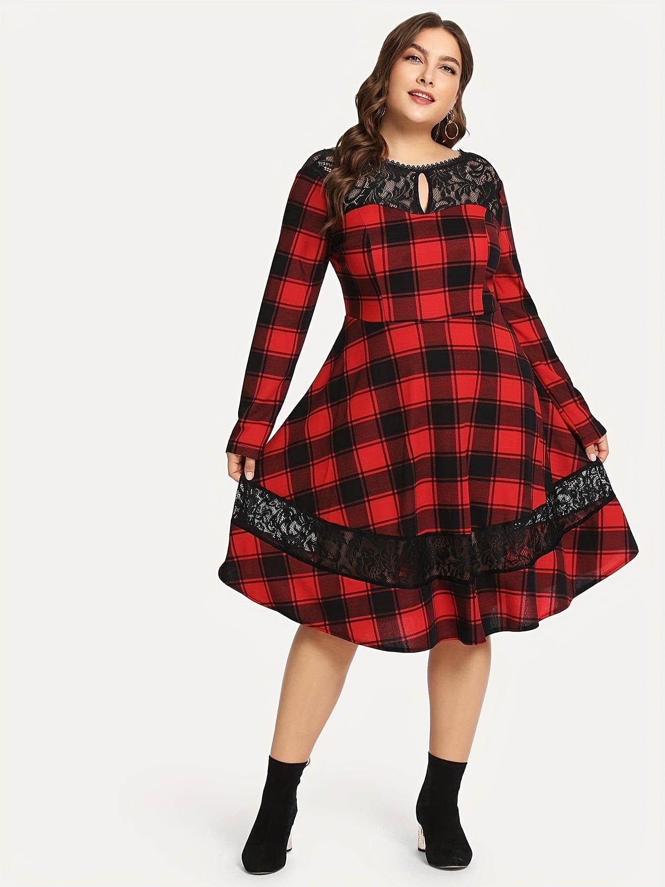 Retro Dress Women's Plus Lace Long Sleeve Round Neck Dress