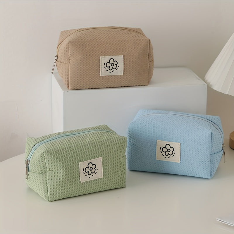 Flower Patch Decor Makeup Bag Lightweight Cosmetic Bag