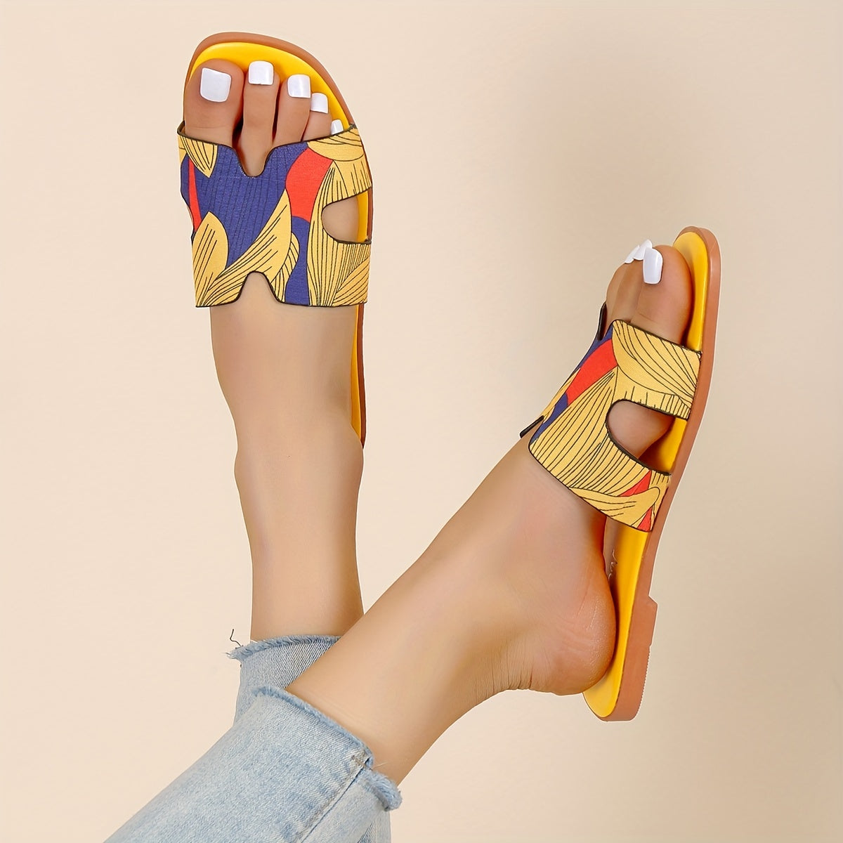 Women's Graffiti Style Flat Slides Open Toe Non Slip Shoes