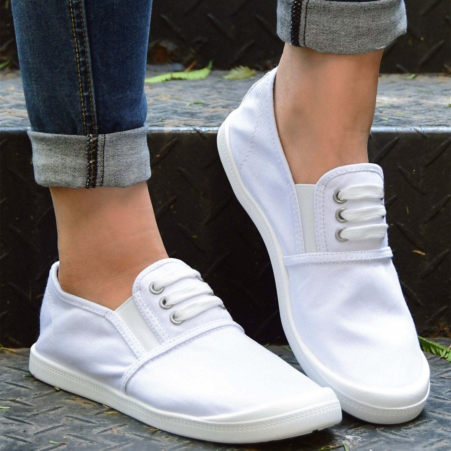 Women's Lightweight Slip On Canvas Sneakers Casual Low Top Shoes