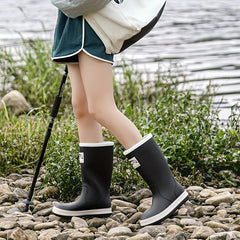 Quick Drying Flat Rain Boots Waterproof Non Slip Thickened Outdoor PVC Shoes