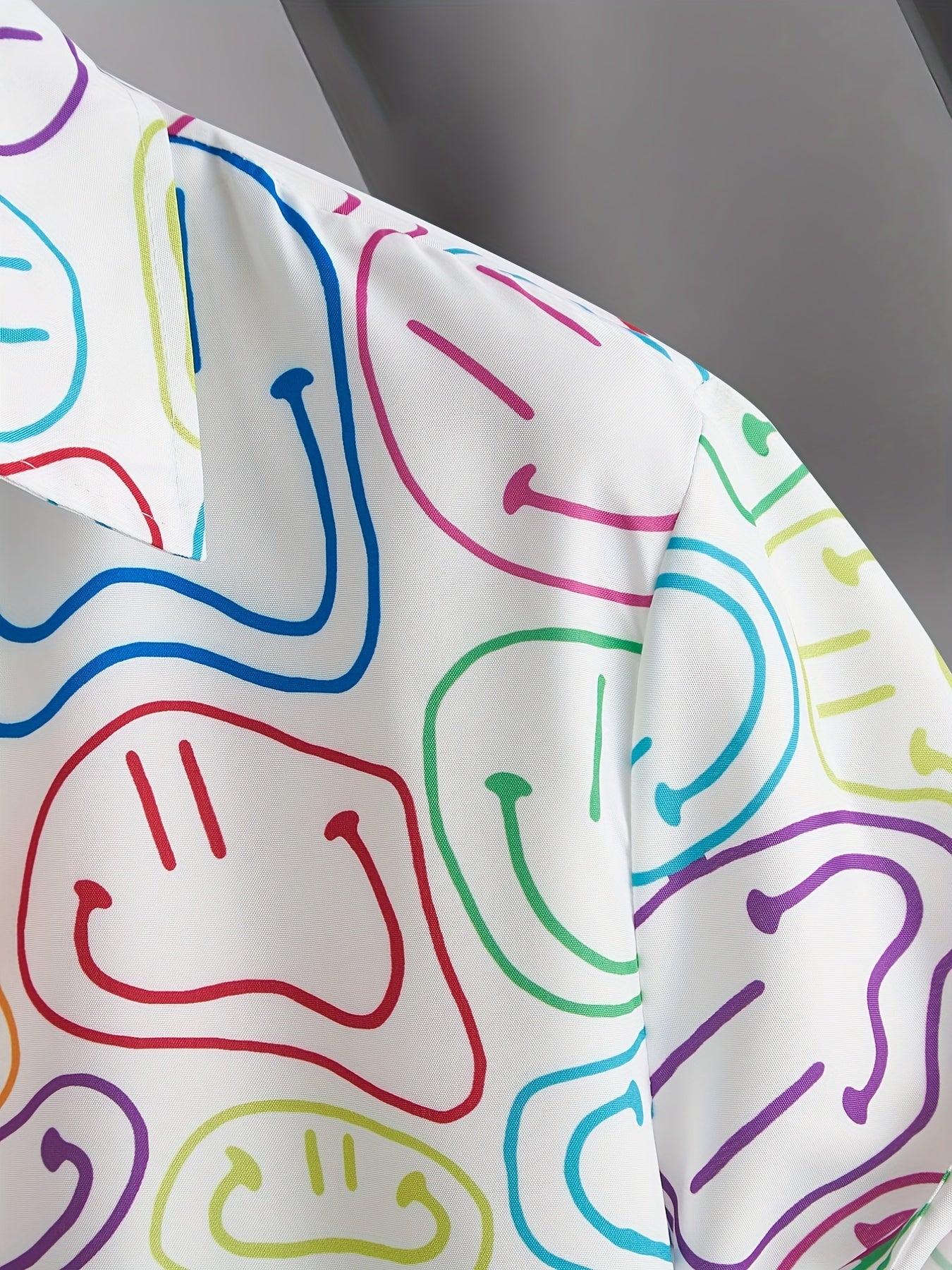Colorful Smiling Face Men's Short Sleeve Button Up Shirt