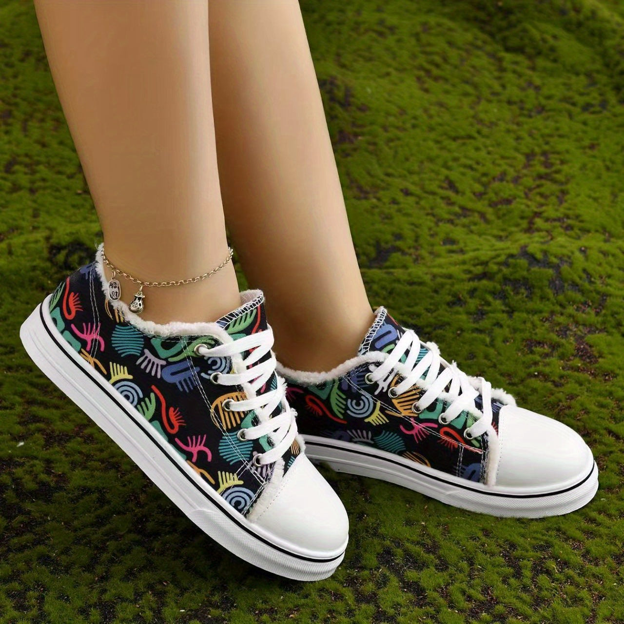 Women's Graffiti Printed Canvas Shoes Lace Up Low Round Toe Flat Comfy Shoes