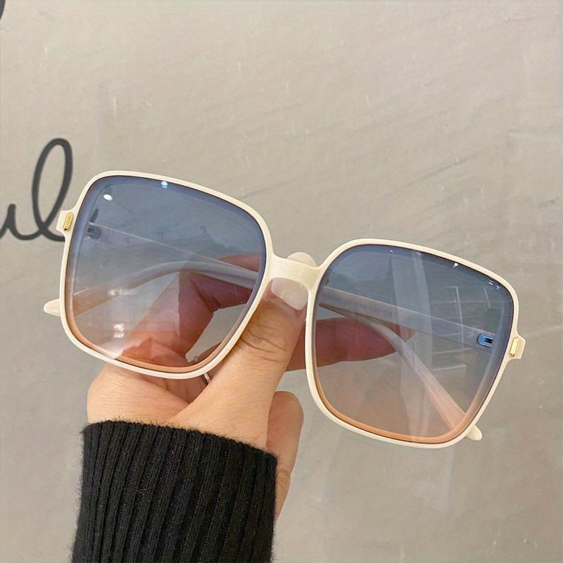 Square Sunglasses Gradient UV400 Sun Shades with Case & Cloth