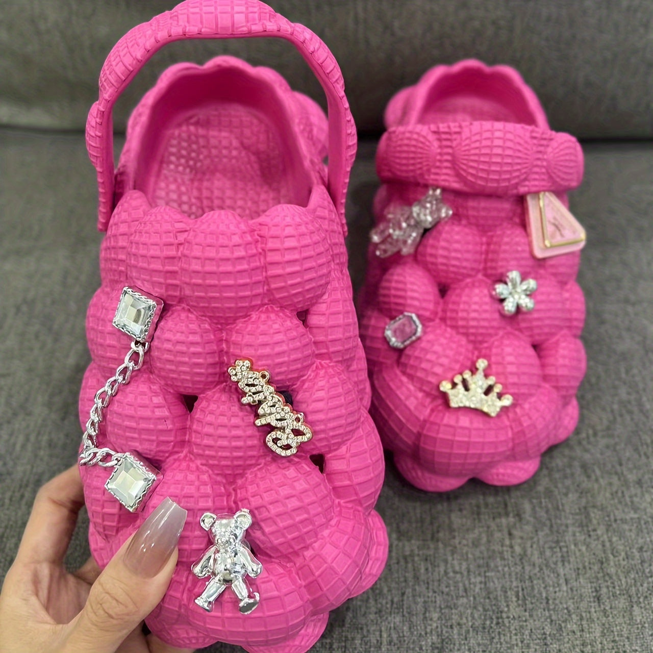 Women's Bubble Slippers With Charm Closed Round Toe Slippers