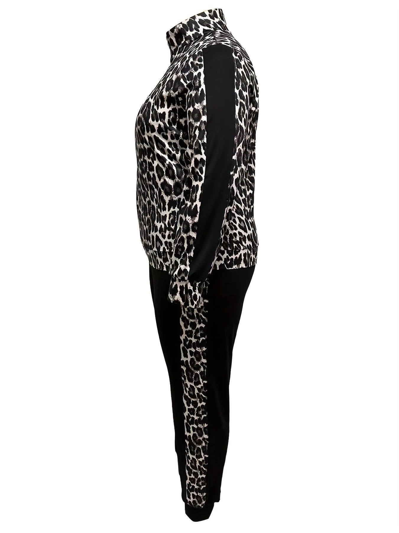 Women's Plus Leopard Print Top & Joggers Set