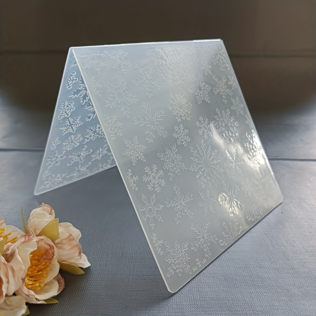 Snowflake Embossing Folders & Cutting Dies for Christmas Decorations