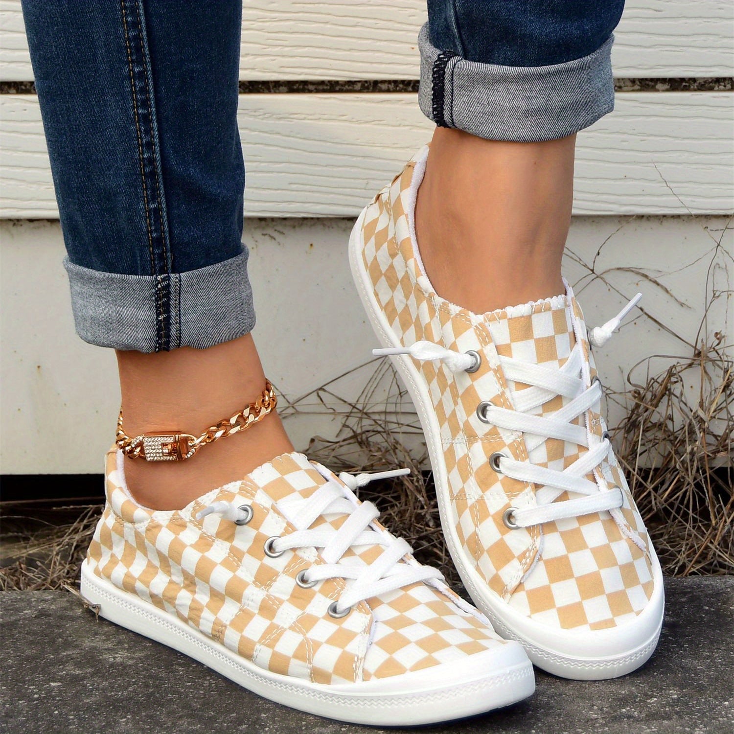 Women's Checkerboard Pattern Casual Sneakers Lace up Lightweight Walking Shoes