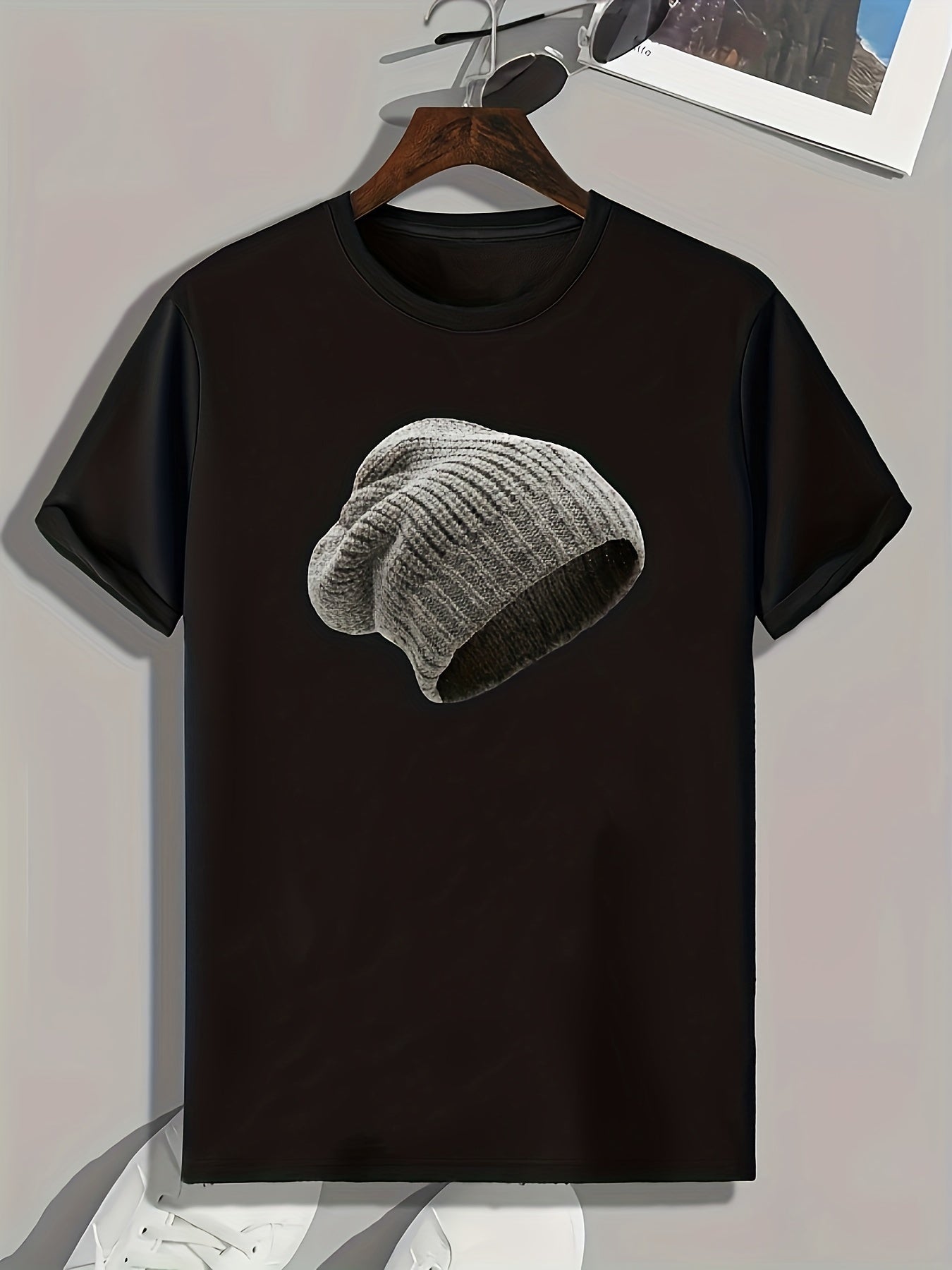 Men's Beanie Pattern Print Comfy Sports T-shirt for Fitness Activities