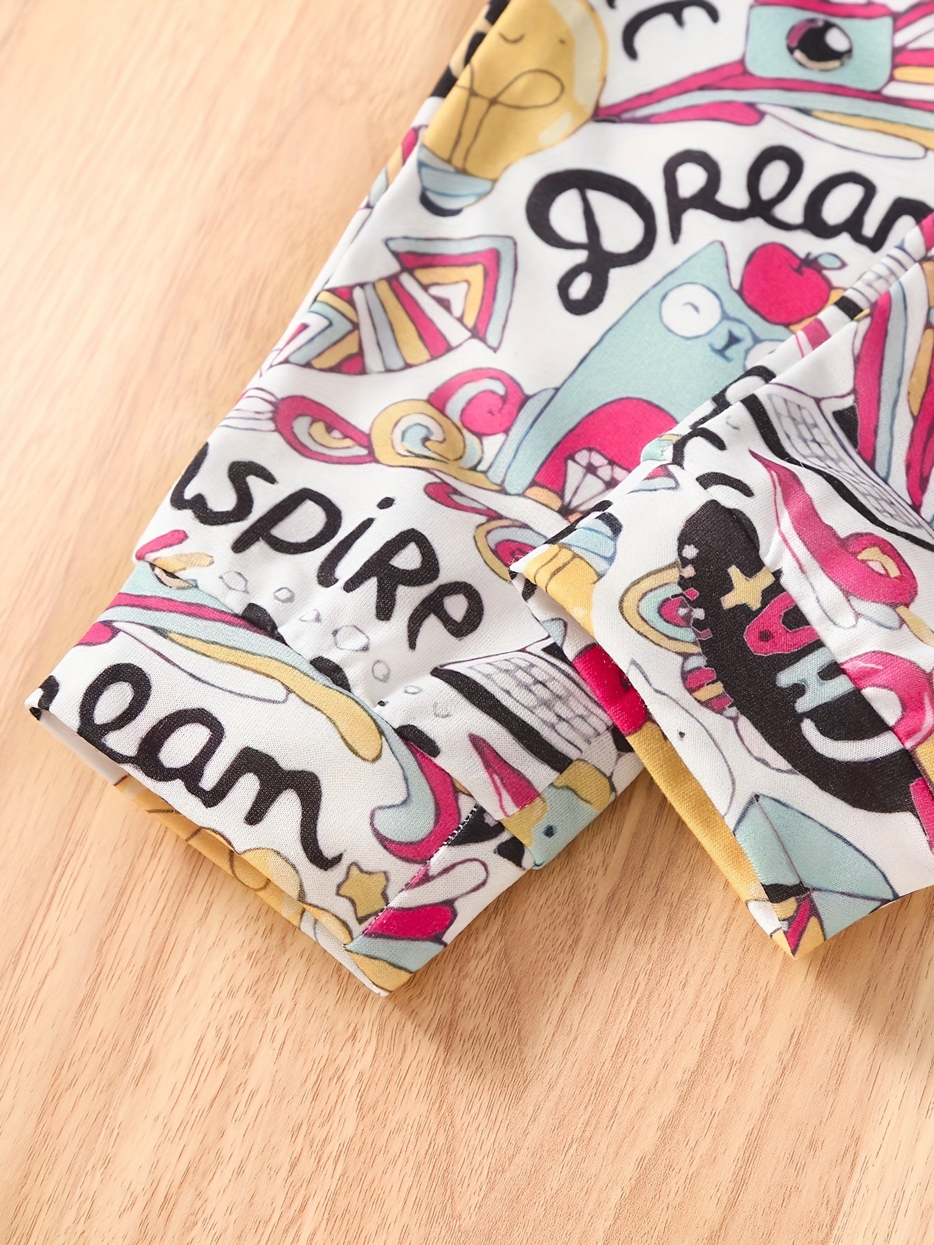 Girls Graffiti Cartoon Allover Sweatpants Elastic Waist Jogger Pants