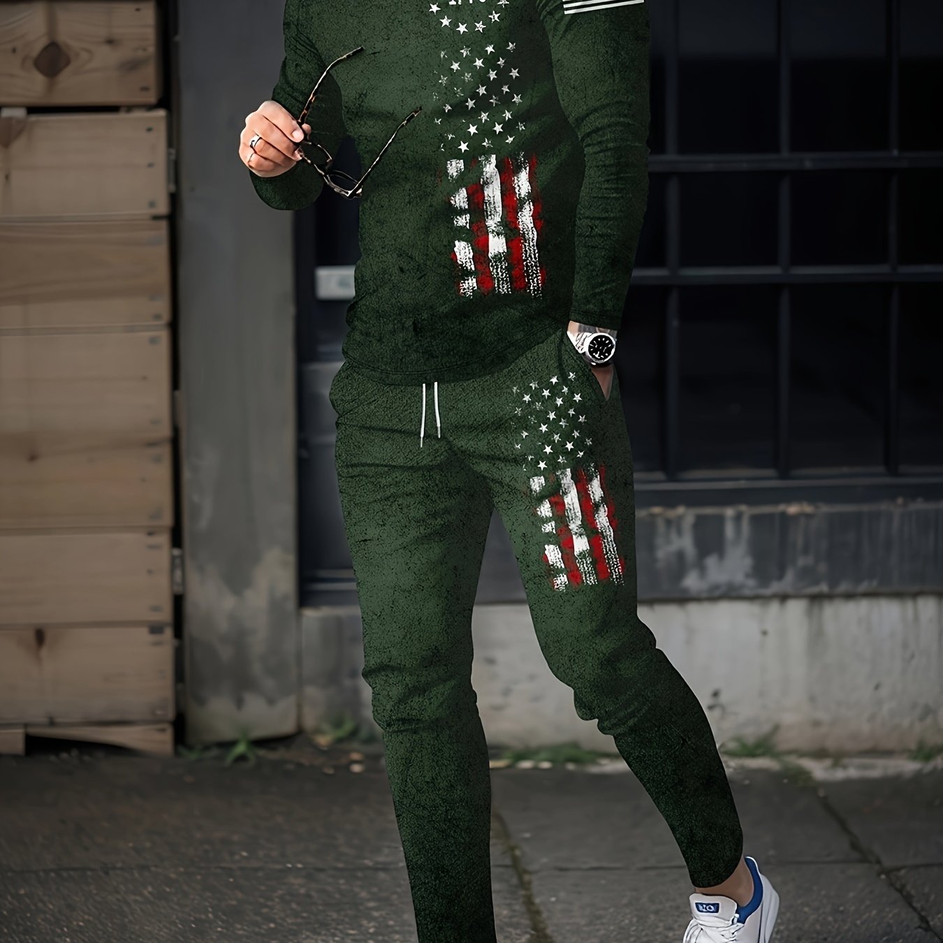 Men's Scorpion Print 2 Pc Outfit: Long Sleeve T-shirt & Loose Sweatpants Set