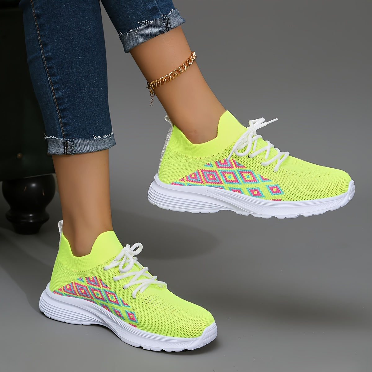 Women's Block Argyle Pattern Lace up Mesh Sneakers