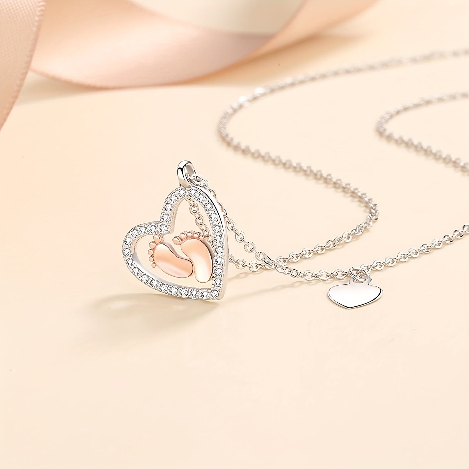 Baby Foot Heart Pendant Necklace Mother's Gift For Mom
