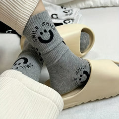 3 Pairs Smiling Face Print Socks Mid Tube Women's Stockings
