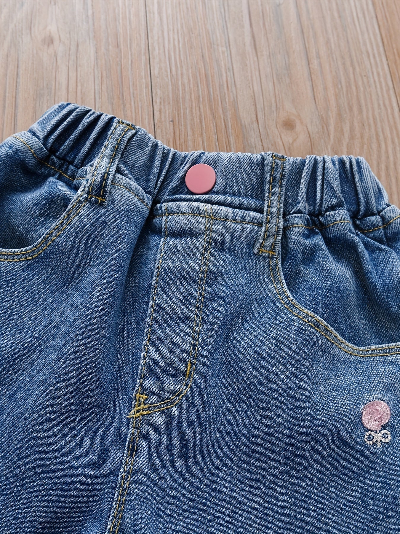 Girls' Embroidered Elastic Waist Jeans
