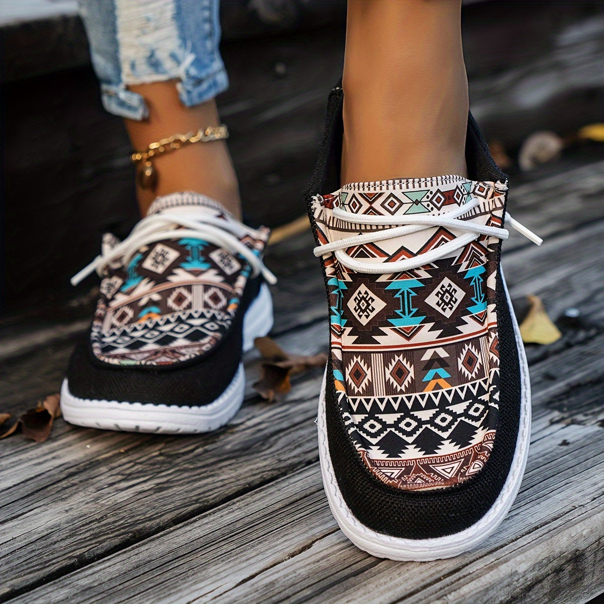 Women's Retro Floral Slip-On Skate Shoes