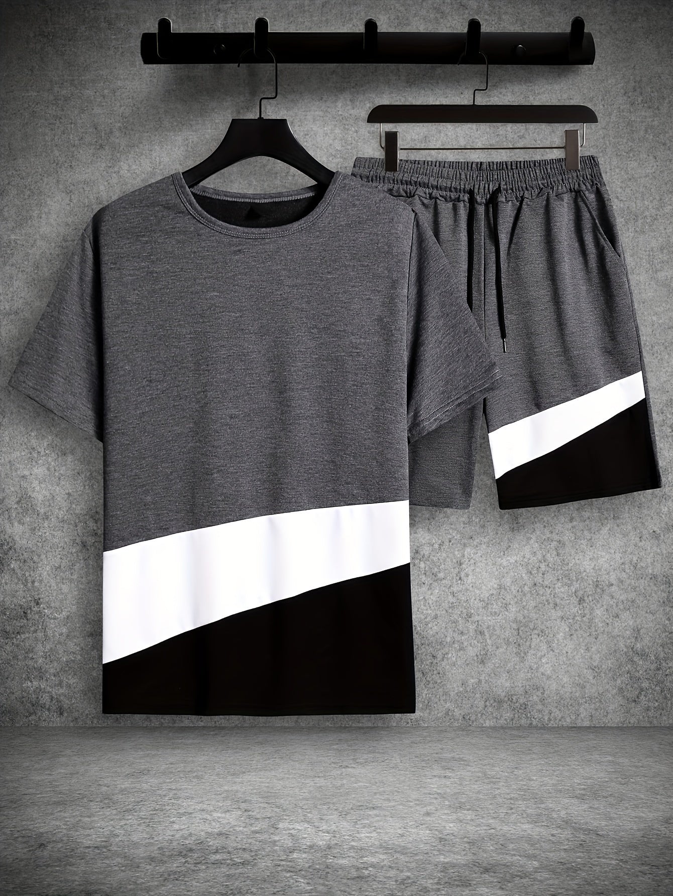 Men's Block Graphic T shirt & Active Drawstring Shorts Set