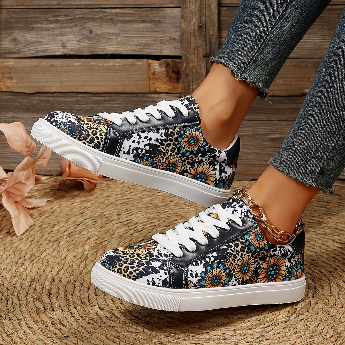 Sunflower Print Sneakers Round Toe Low Top Flat Shoes Lightweight Walking