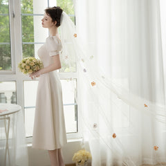Polyester Bridal Veil with Colorful Flowers for Outdoor Wedding Theme