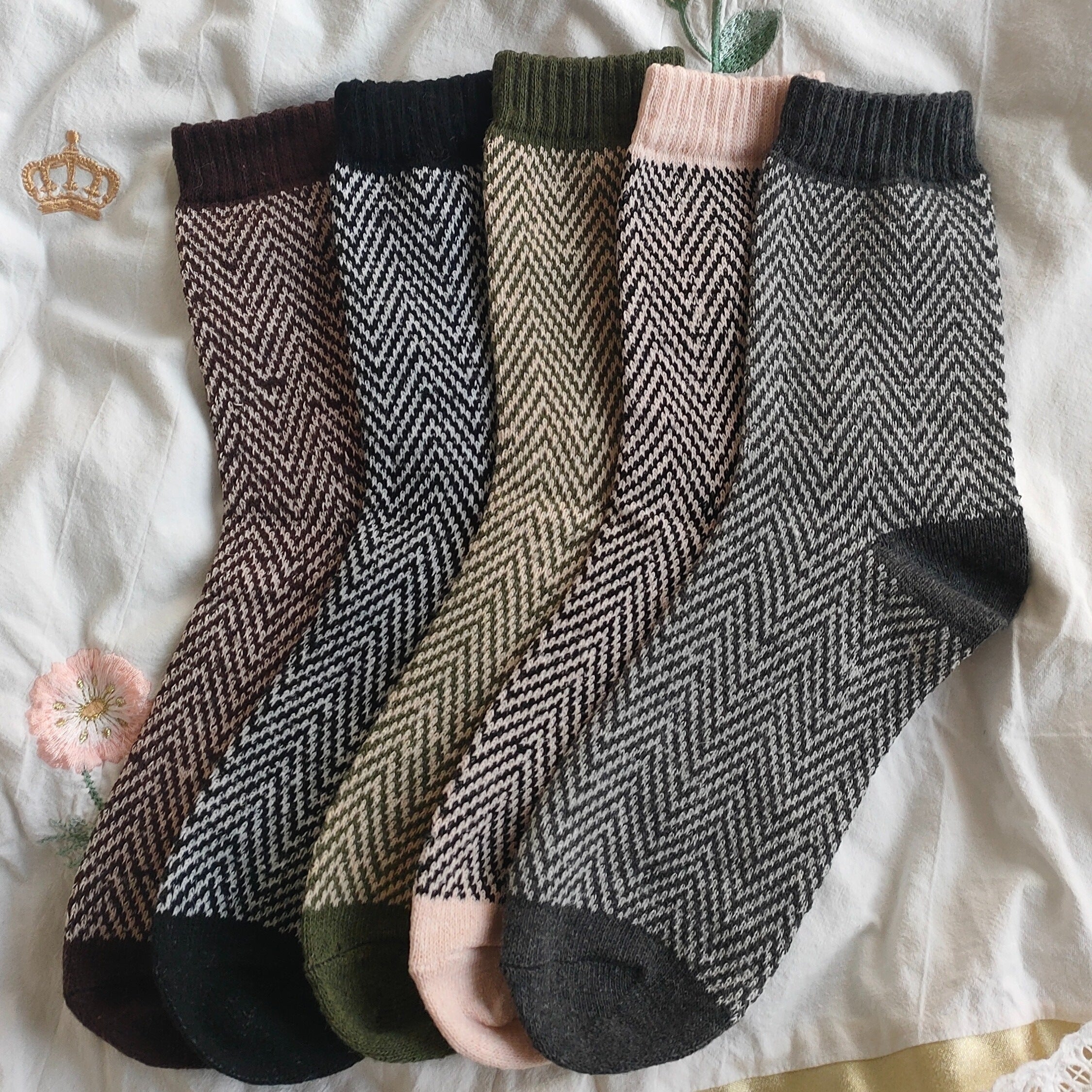 5 Pairs Men's Crew Socks Breathable Comfy Unisex Casual Socks