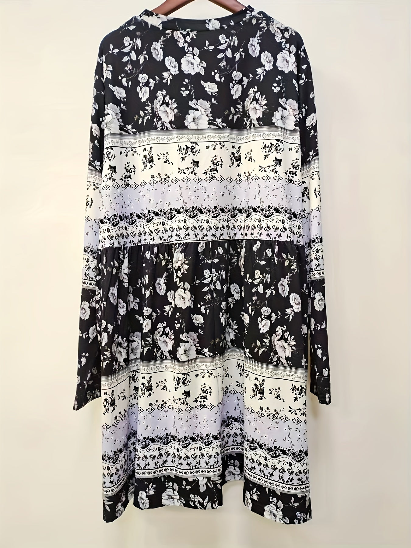 Ditsy Floral Print Long Sleeve Round Neck Dress