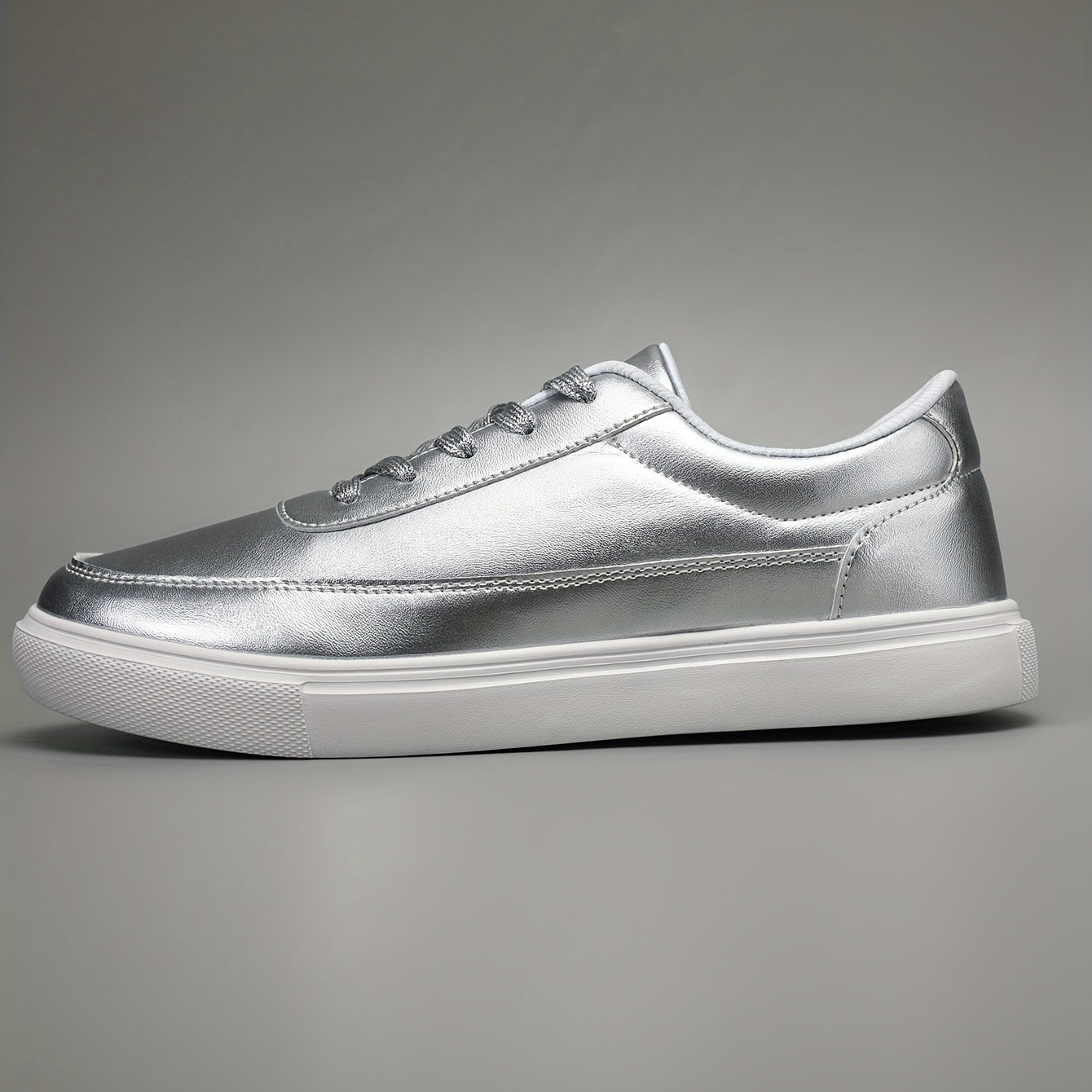 Men's Breathable Skate Shoes Non Slip Sneakers