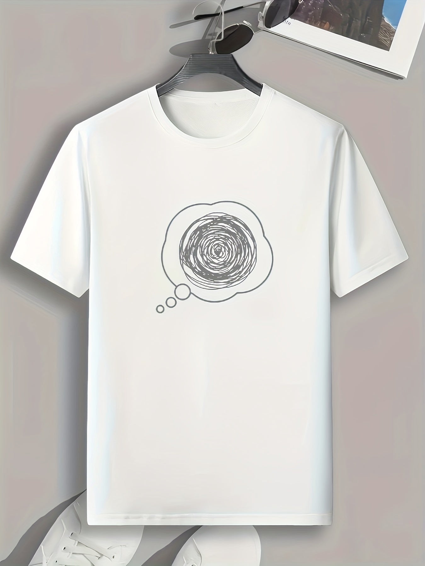 Scrawl Print Men's Graphic T-shirt for Summer