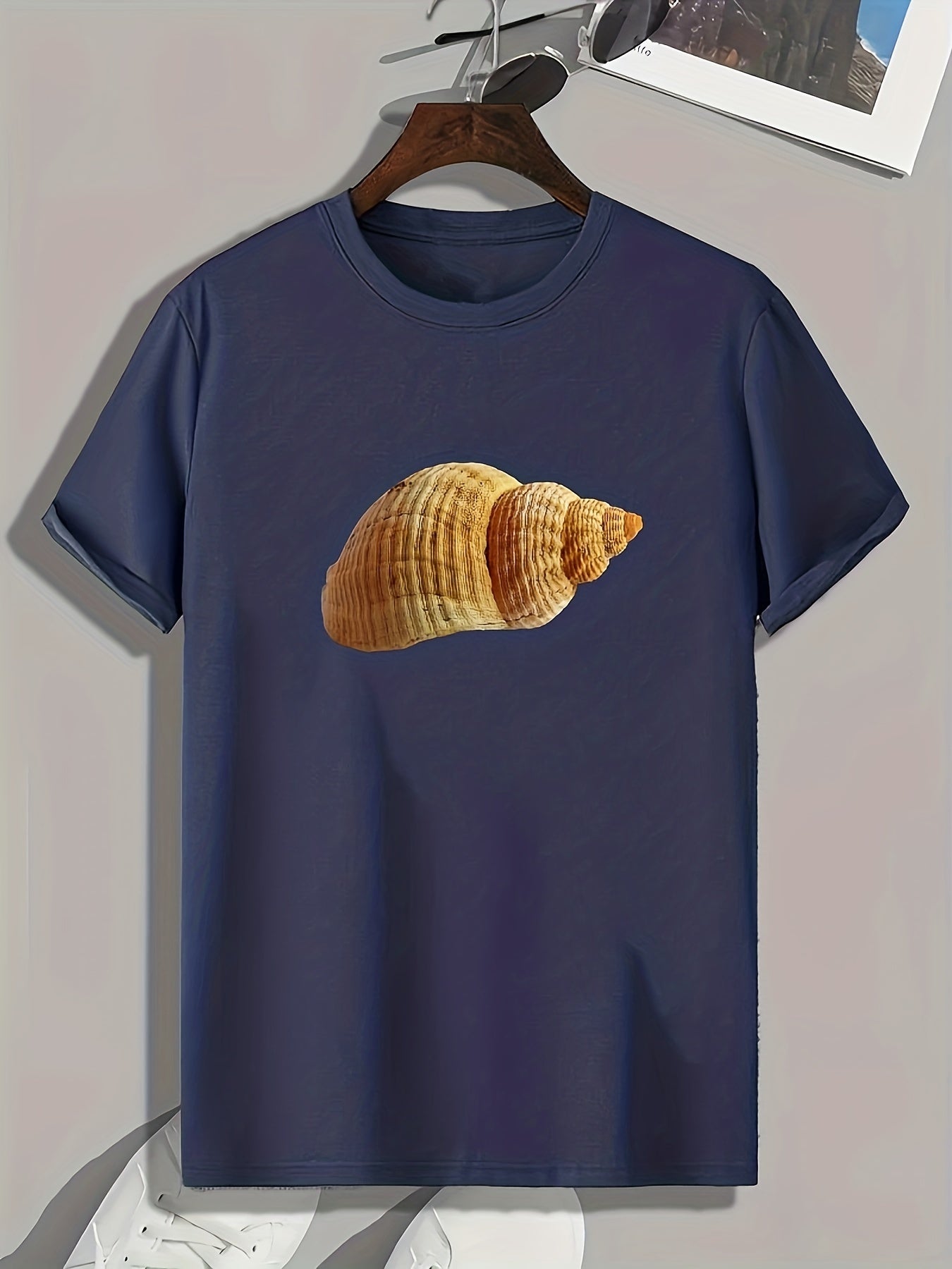 Men's Shell Print Comfy Stretch Tee for Outdoor Summer