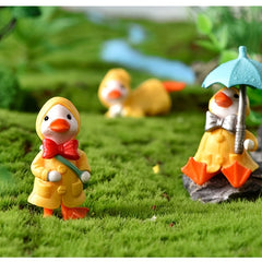 4pcs Mini Resin Ducks Statue Figurines for Garden Decor