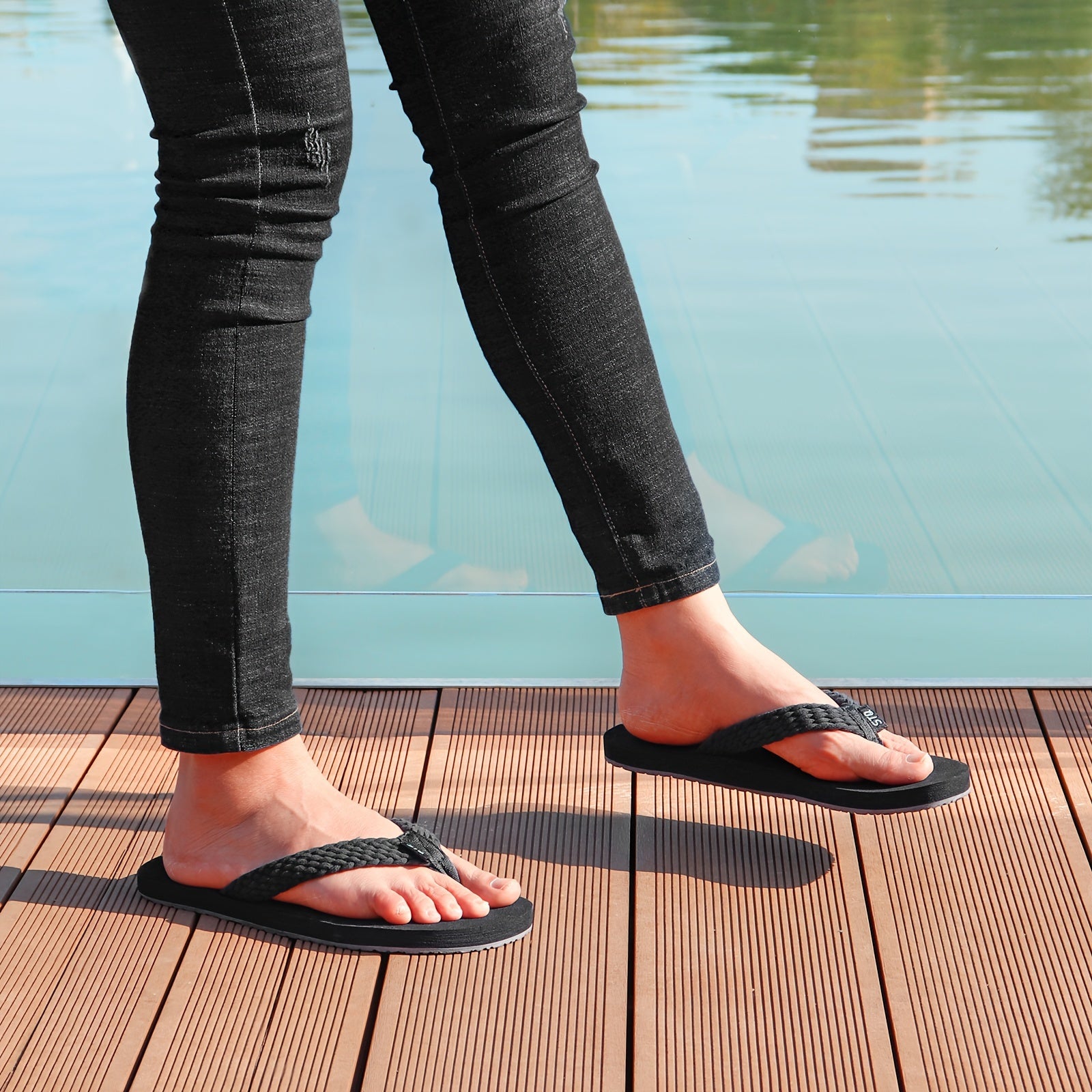 STQ Women's Quick Drying Flip flops With Yoga Mat And Arch Support