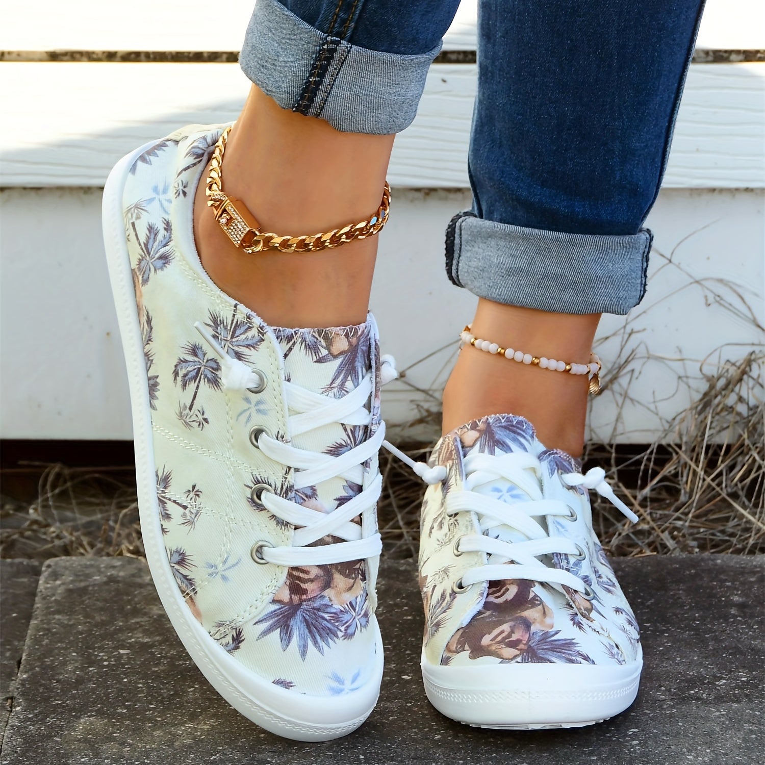 Coconut Tree Print Canvas Shoes Low Top Lace Up Round Toe Casual Shoes