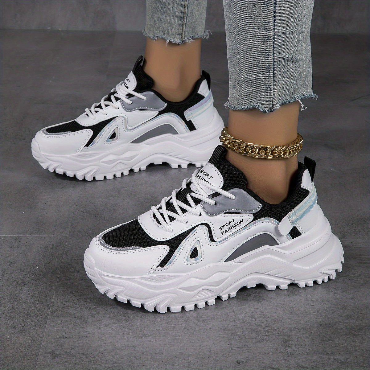 Women's Breathable Mesh Platform Shoes Lace Up Low Top Outdoor Sport Shoes