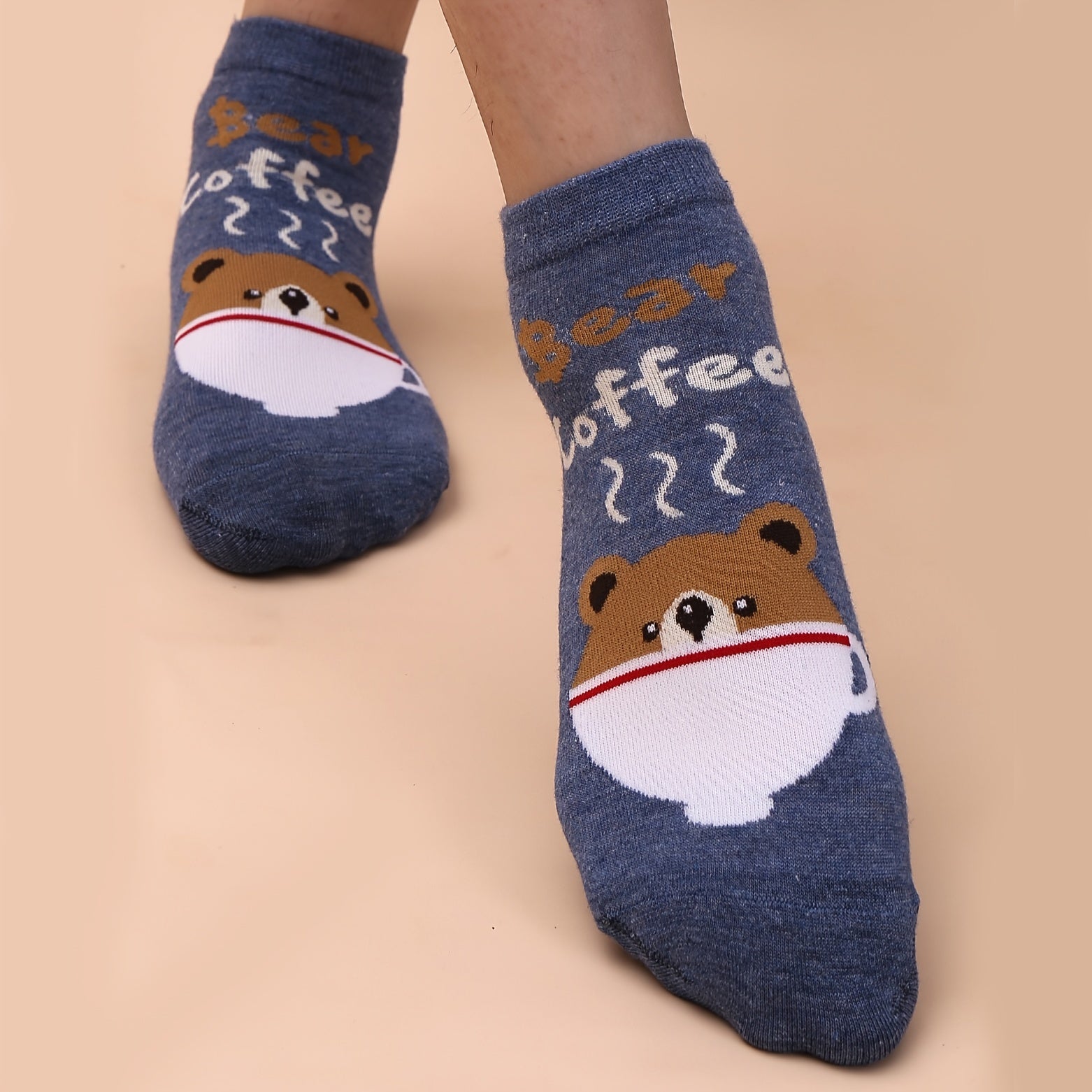 4 Pairs Cartoon Bear Crew Socks Lightweight & Comfy Women's Stockings