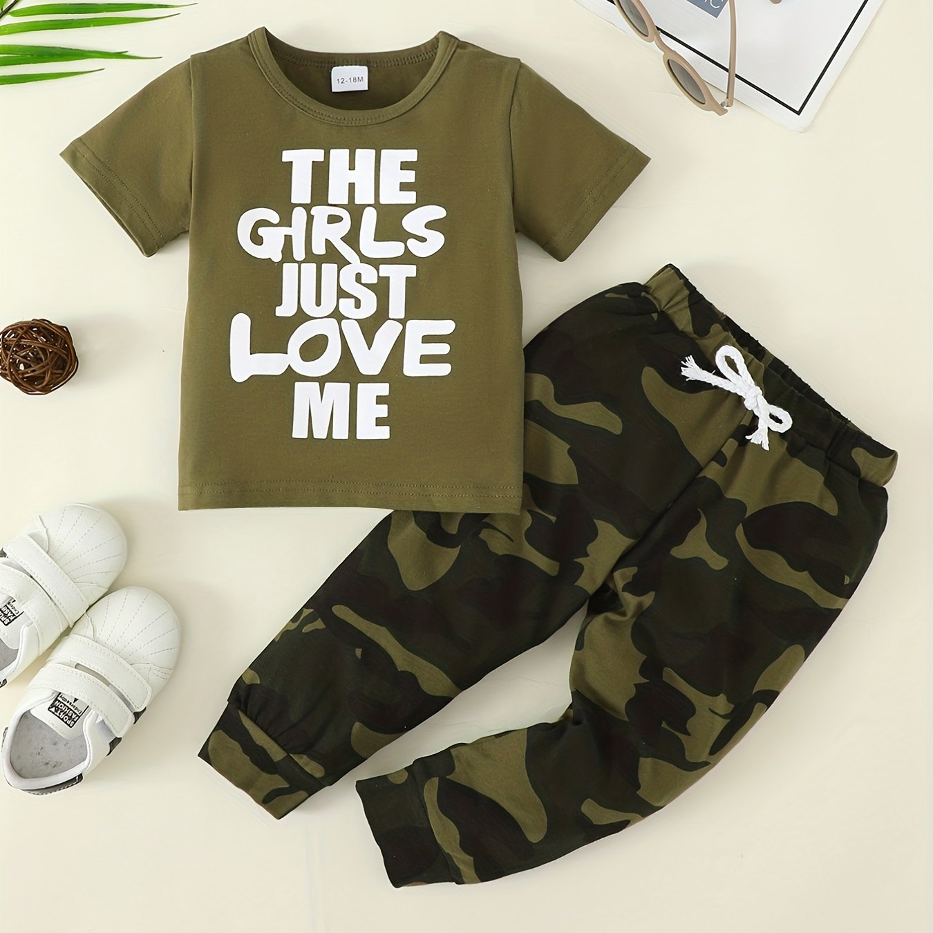 2pcs Baby Boys The Girls Just Love Me T shirt & Camouflage Pants Set