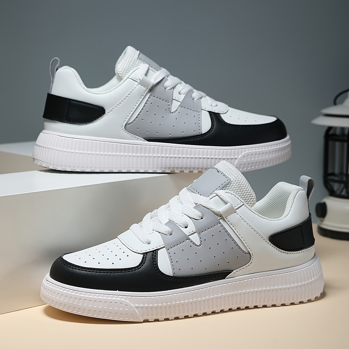 Women's Non Slip Skate Shoes Lightweight Comfortable Sneakers