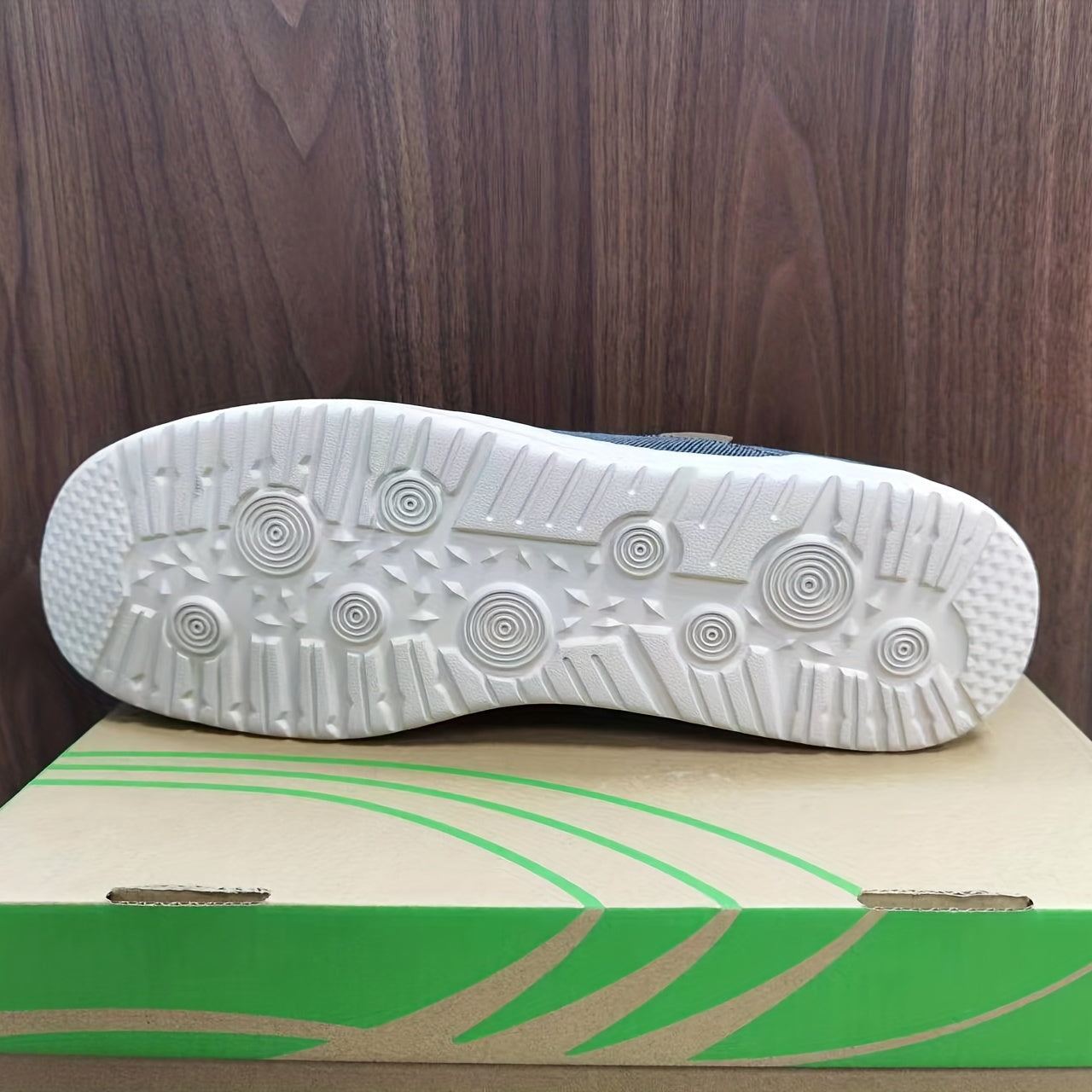 Men's Lightweight Slip On Casual Shoes Breathable Non Slip Moccasins