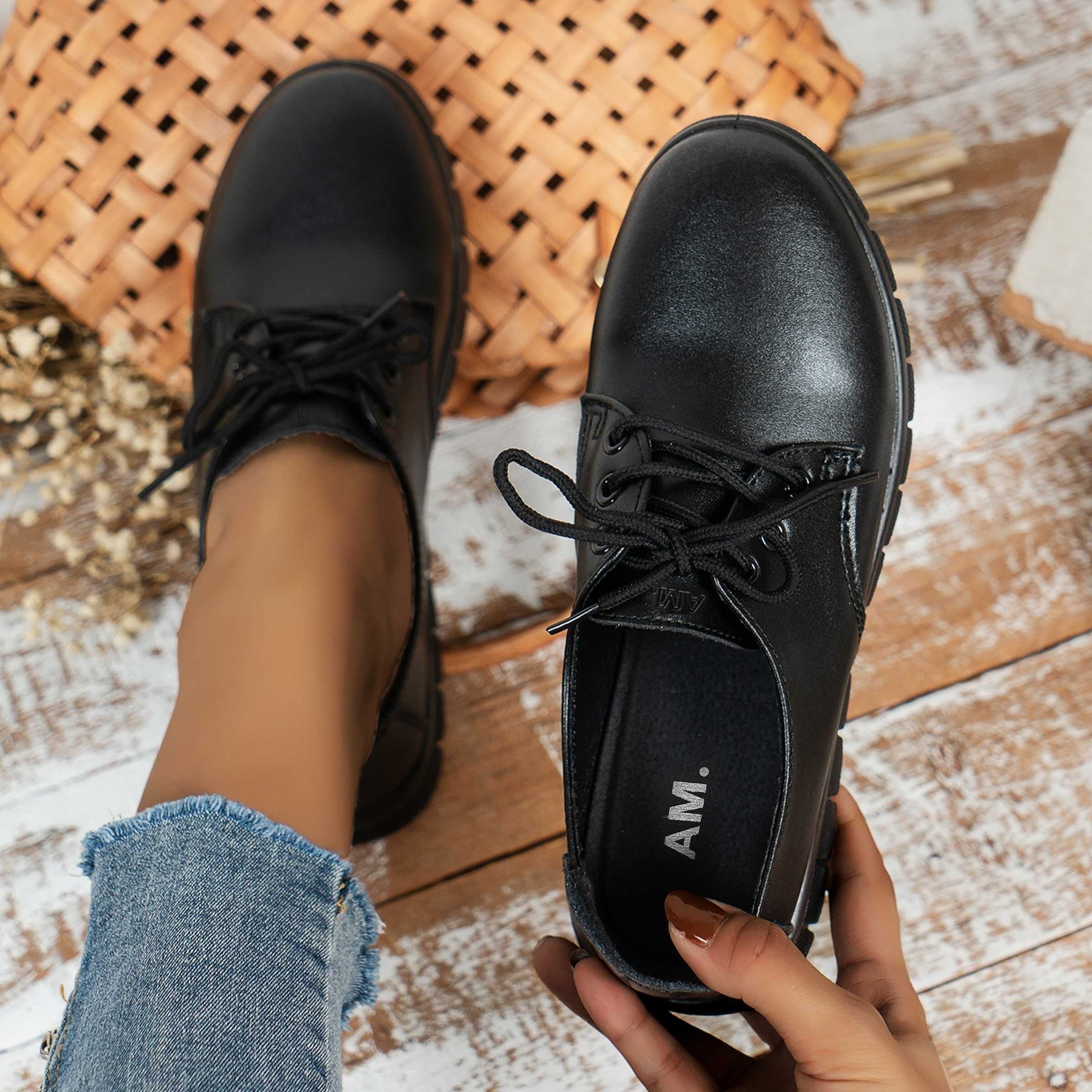 Women's Lace Up Faux Leather Flat Shoes Soft Sole Lightweight