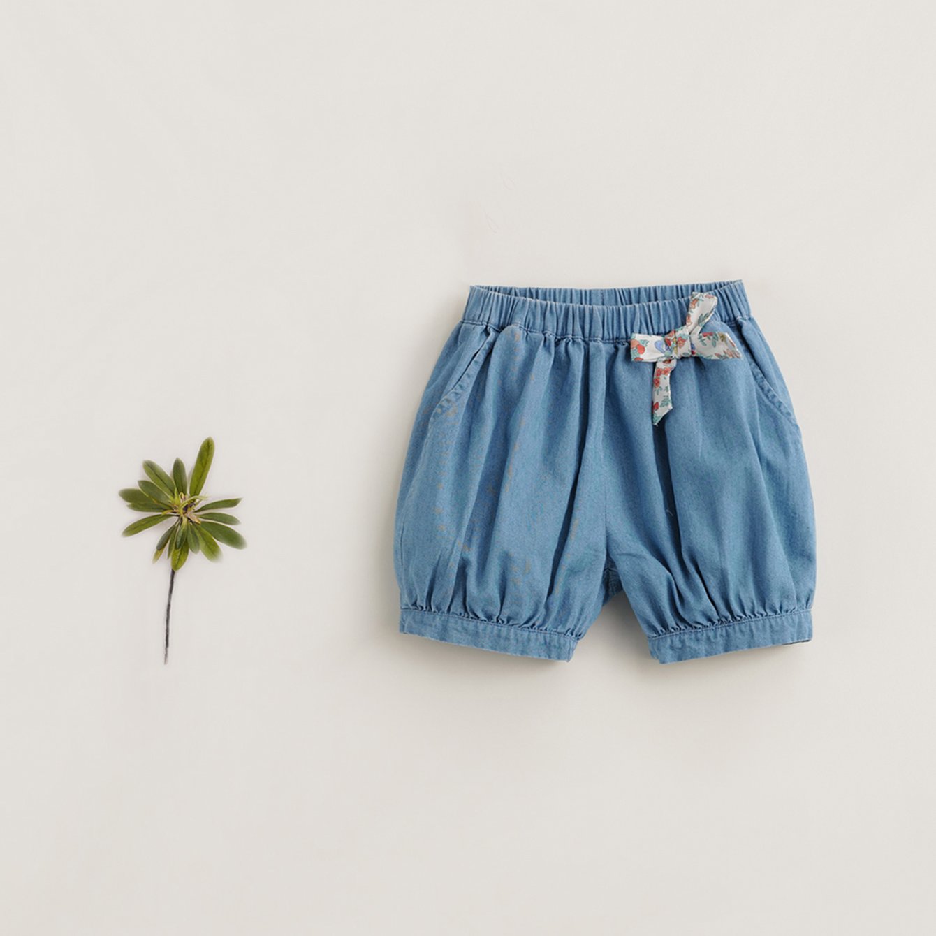 MARC&JANIE Girls Soft Denim Vintage Lantern Shorts