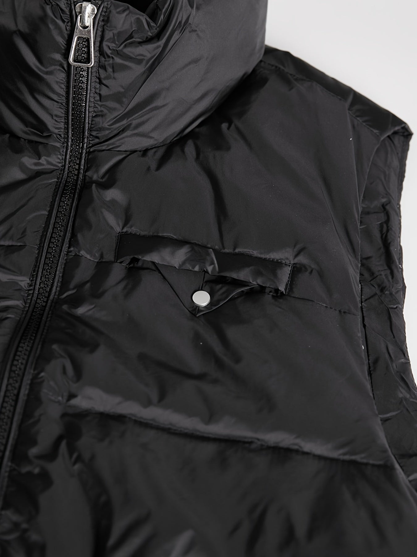Women's Lightweight Sleeveless Puffer Vest for Winter Sports