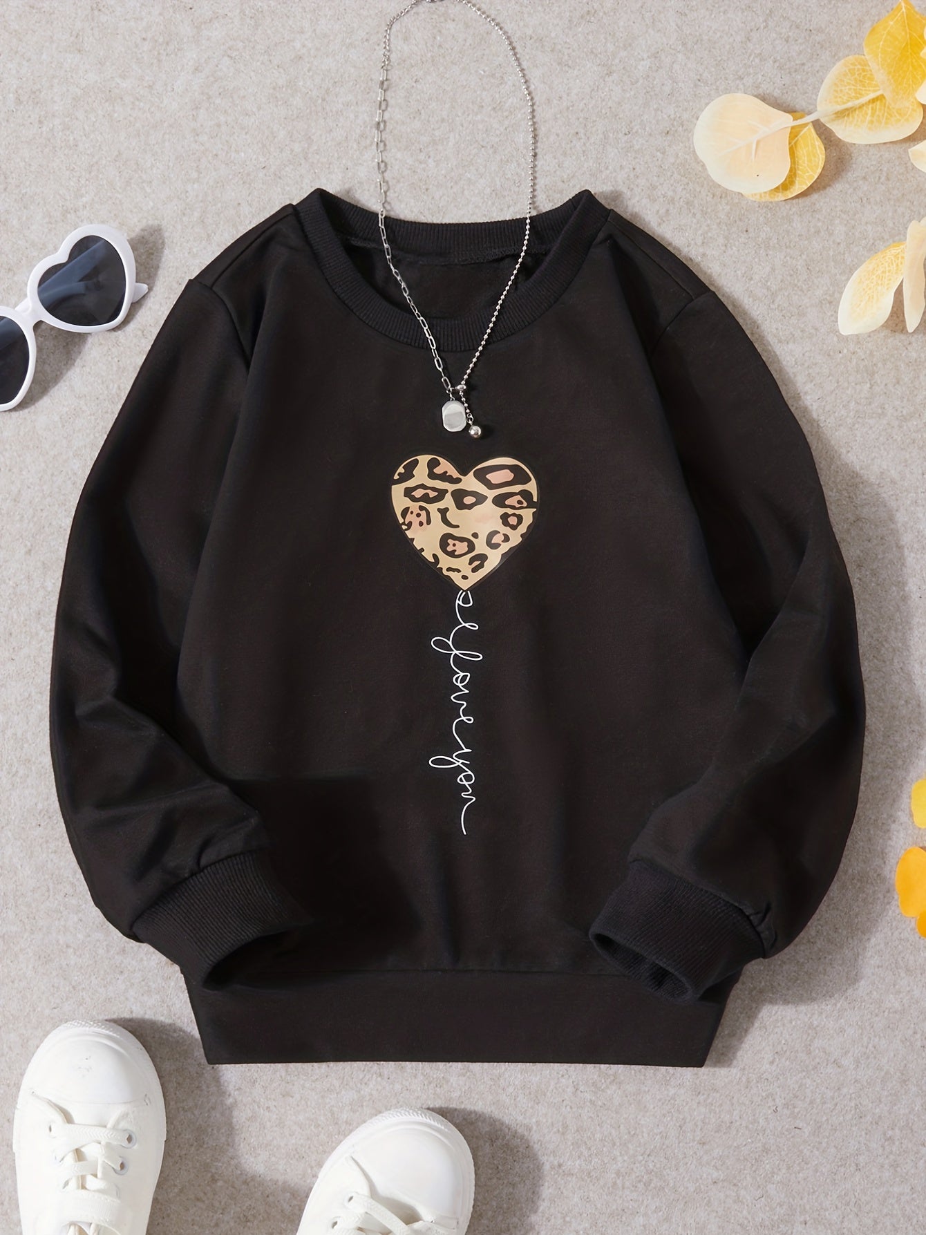 Girls Leopard Heart Letter Print Pullover Sweatshirt Crew Neck Tops
