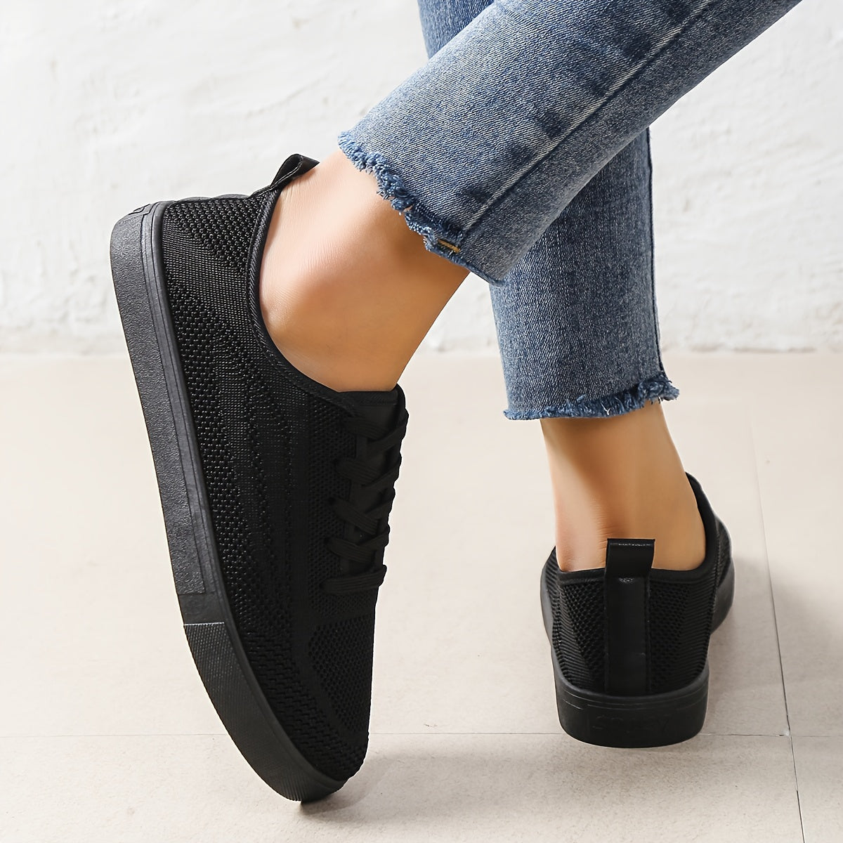 Women's Lace up Mesh Sneakers Lightweight Low Sports Shoes
