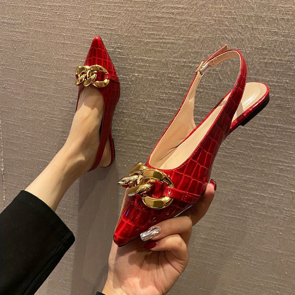 Women's Chain Decor Flat Shoes Point Toe Slingback Shoes