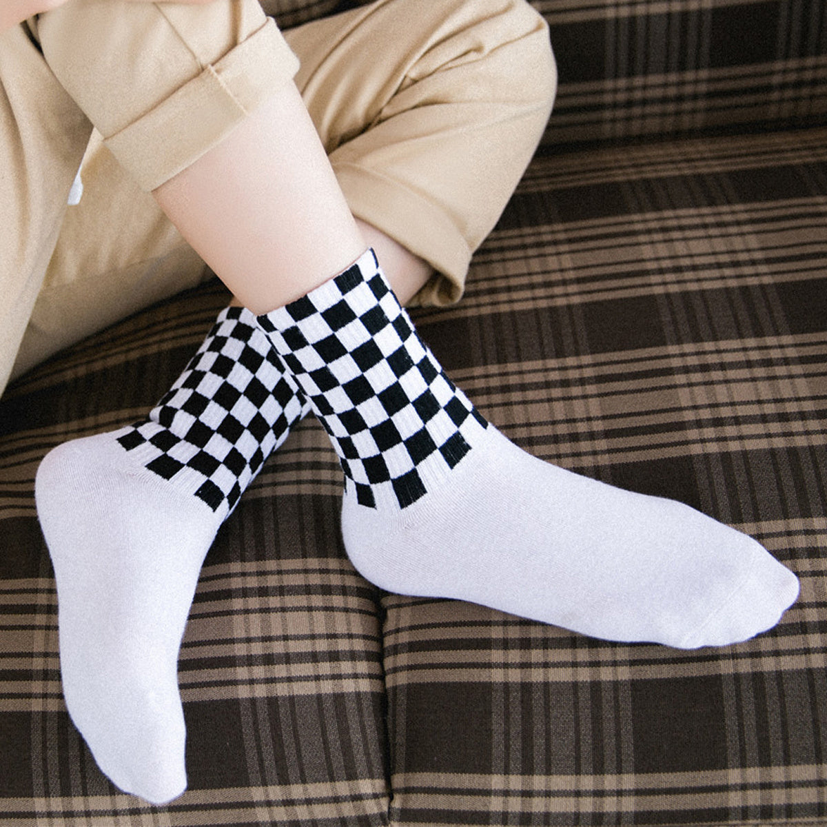 Women's Geometric Pattern Crew Socks Checkered Mid Tube Socks