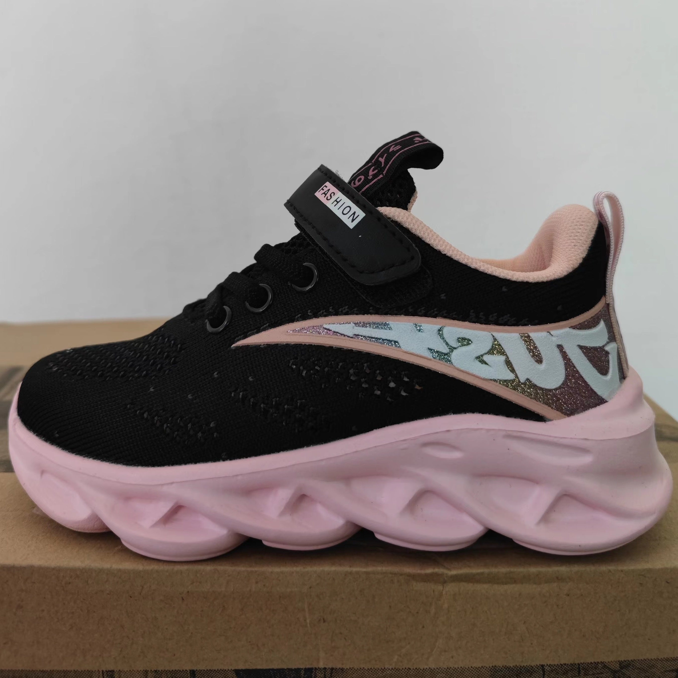 Girls Soft Sole Sneakers Lightweight Breathable Non-slip Running Shoes