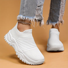 Women's Lightweight Running Shoes Breathable Low Top Outdoor Sneakers