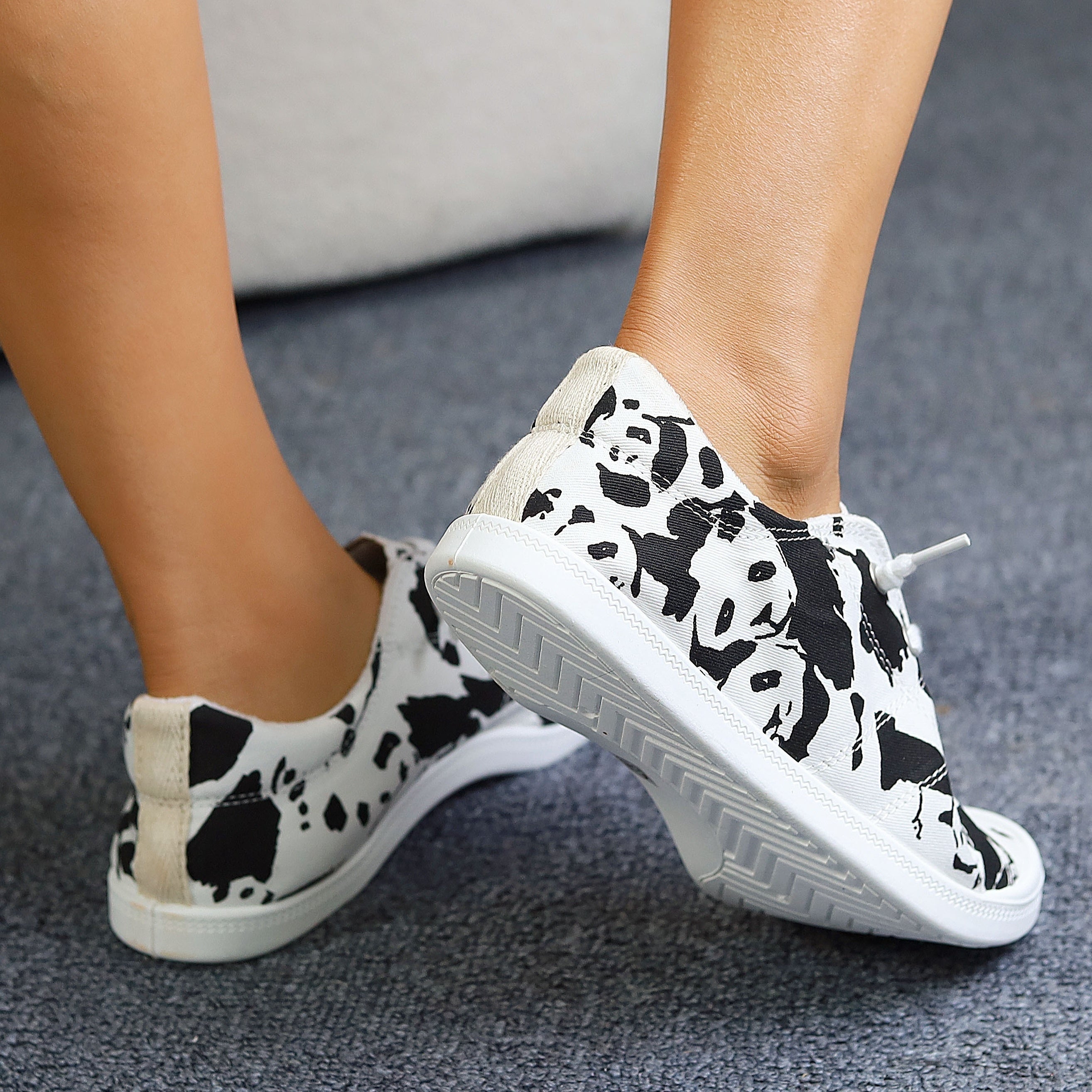 Panda Pattern Flat Shoes Womens Casual Lightweight Soft Walking Shoes