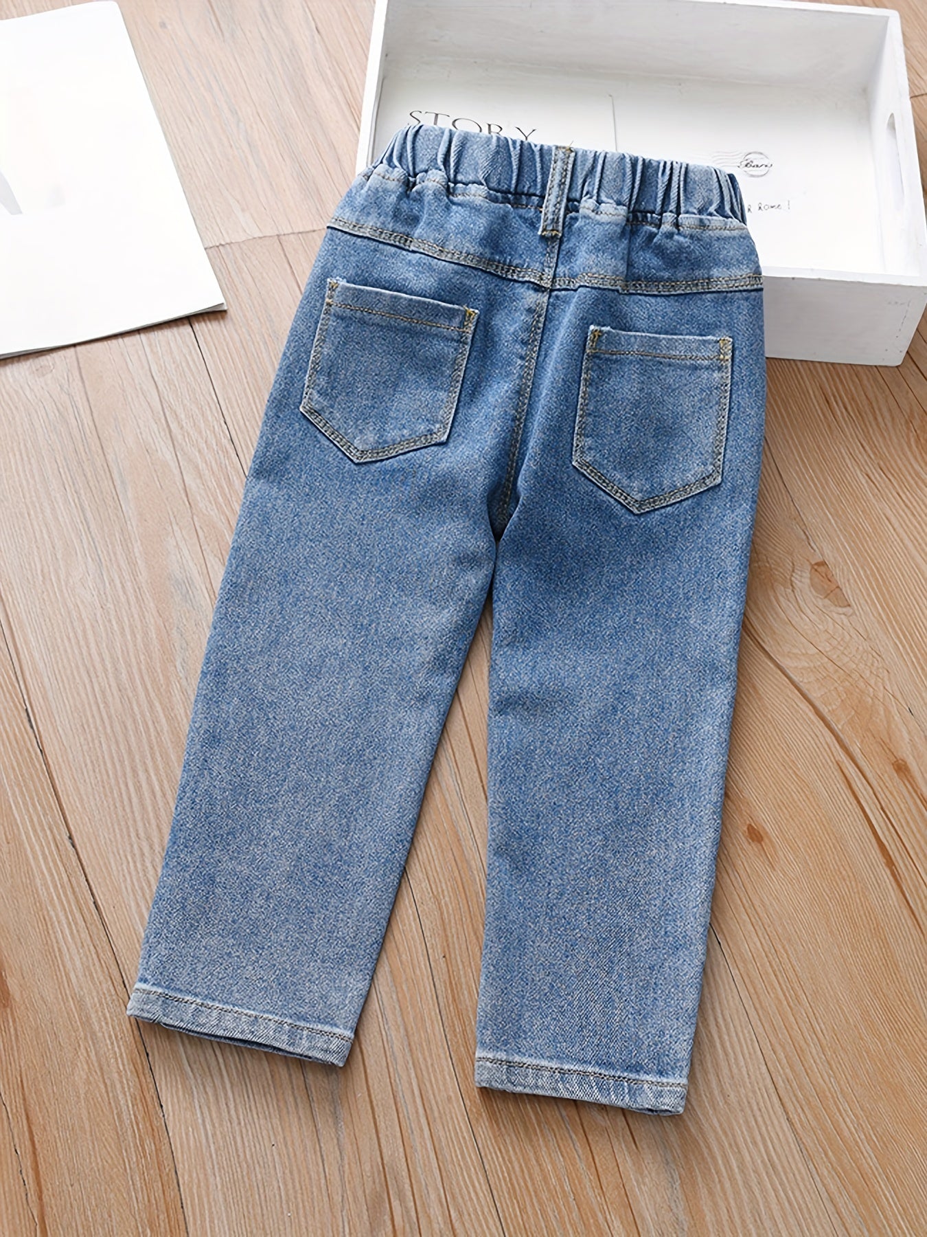 Girls' Embroidered Elastic Waist Jeans