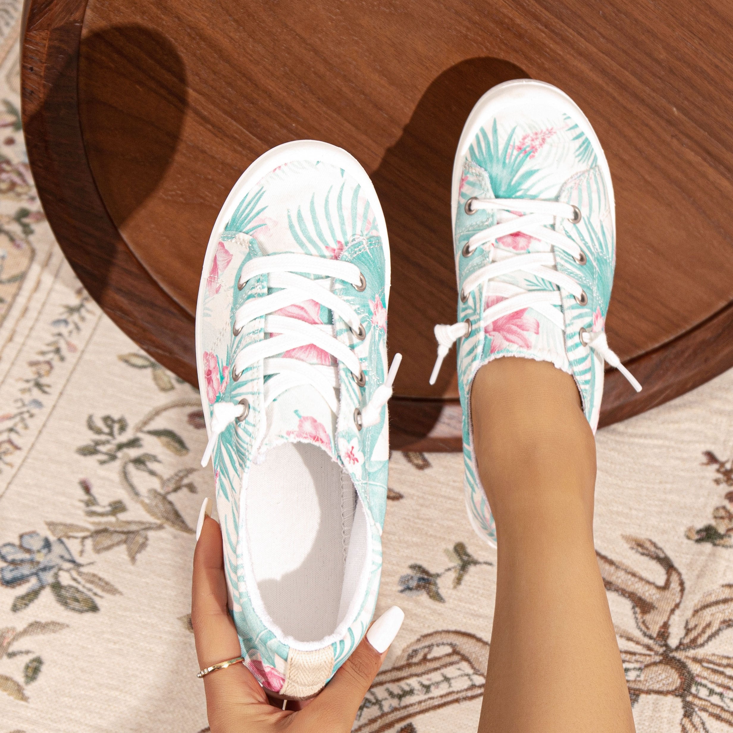 Floral & Leaf Print Canvas Sneakers Low Top Comfy Walking Shoes