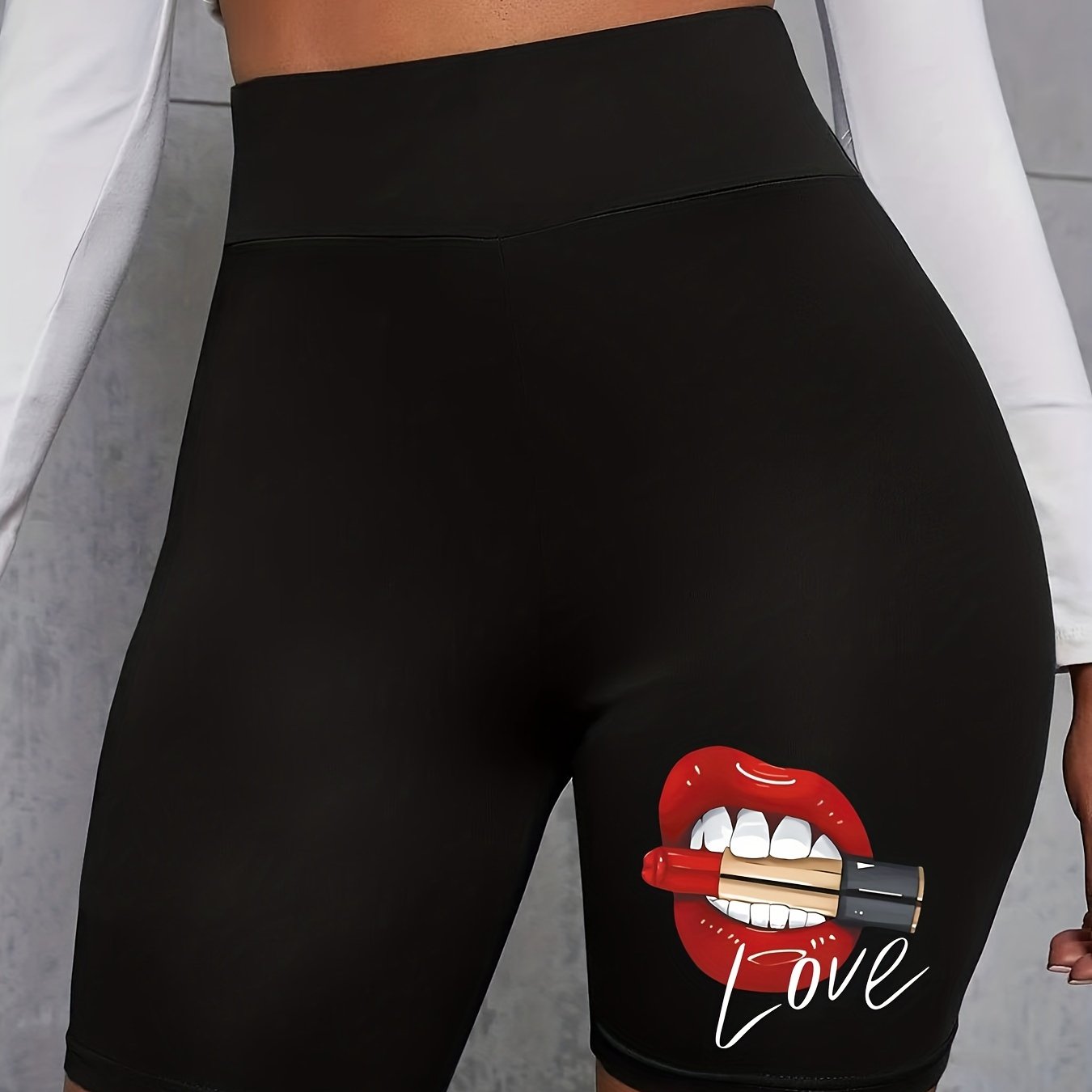 Women's Lipstick & Mouth Print High Rise Biker Shorts
